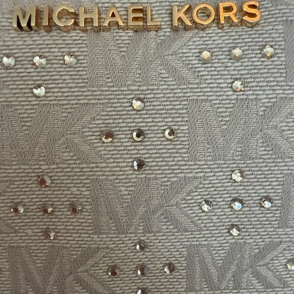 Michael Kors Natural Cream Jet Set Crossbody Bag - Picture 6 of 15